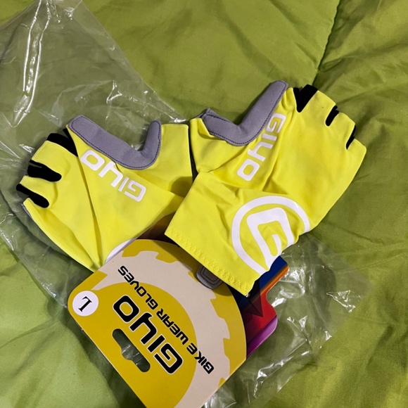 GIYO Cycling Gloves Color Yellow Size L - Picture 4 of 4